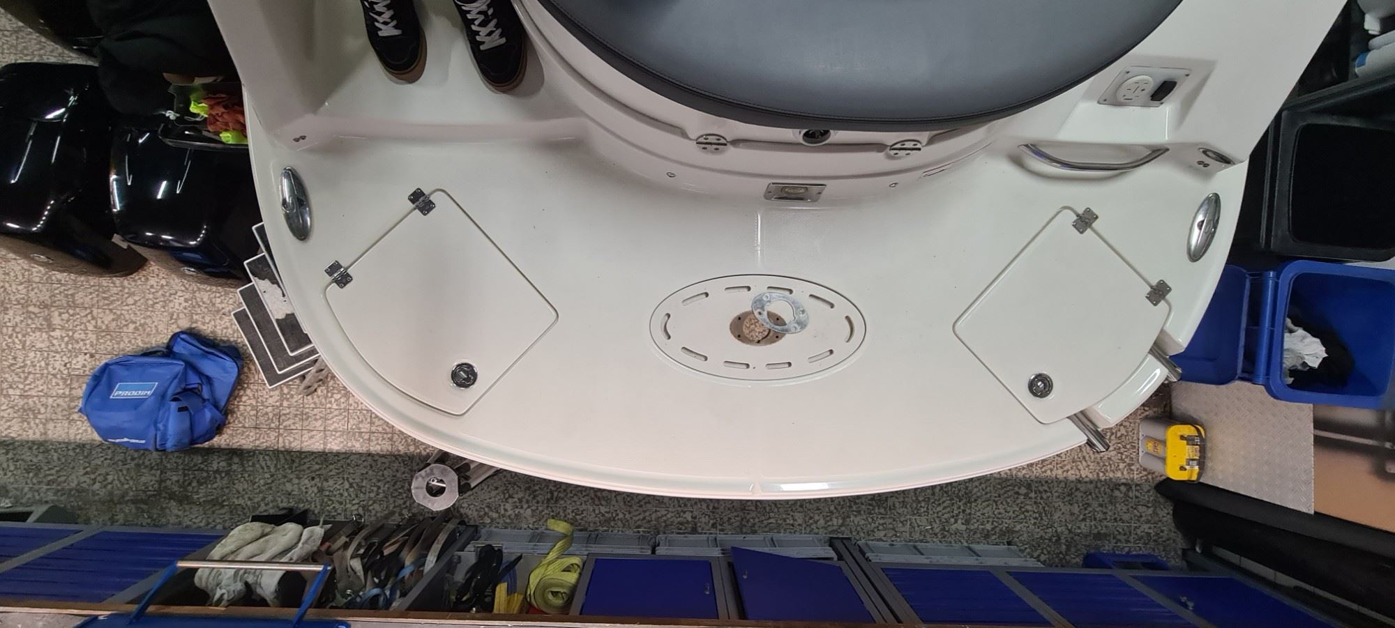 Chaparral 276 SSI, Badeplattform vorher