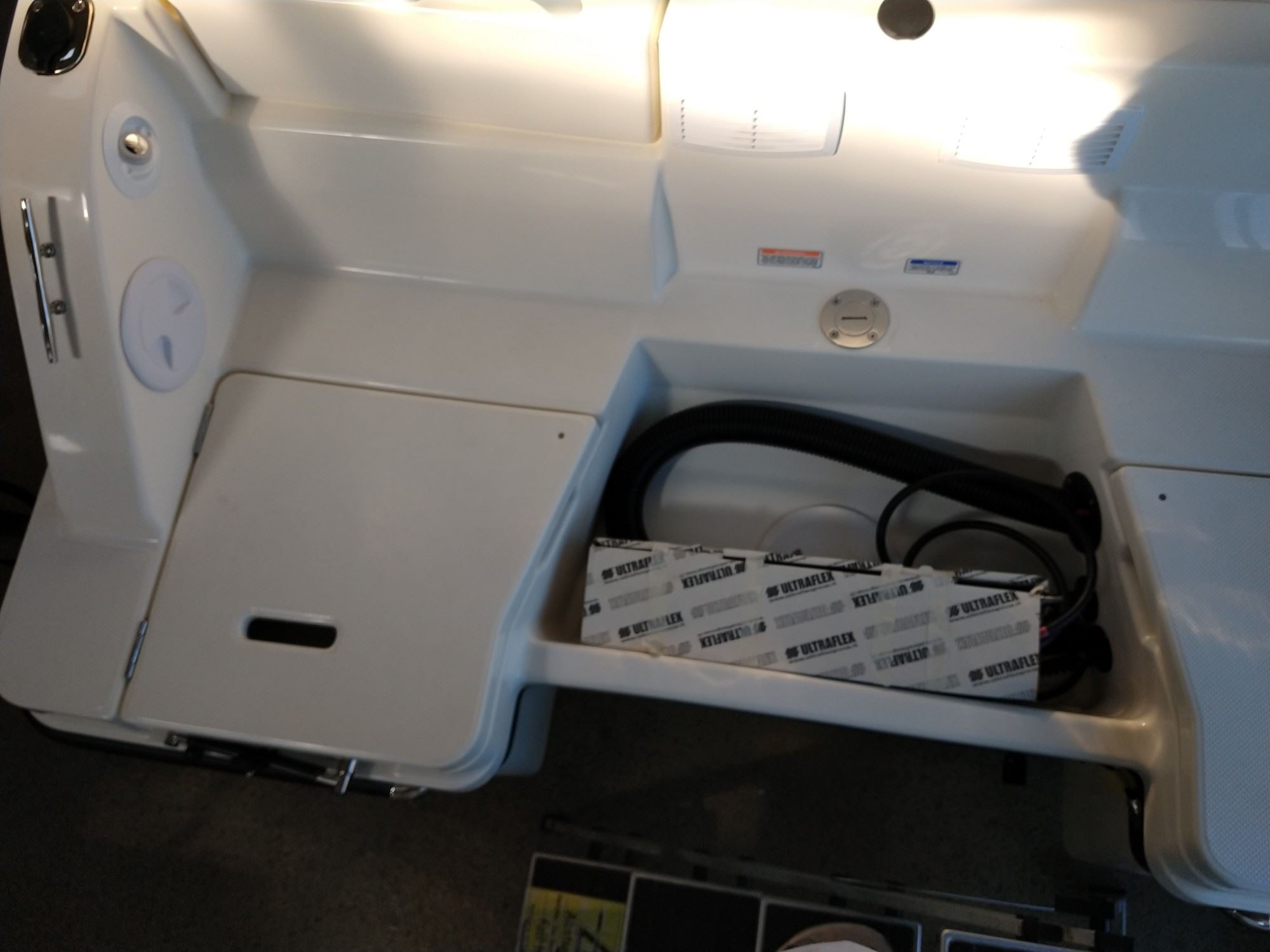Quicksilver 605 Open, Heck und Badeplattform vorher
